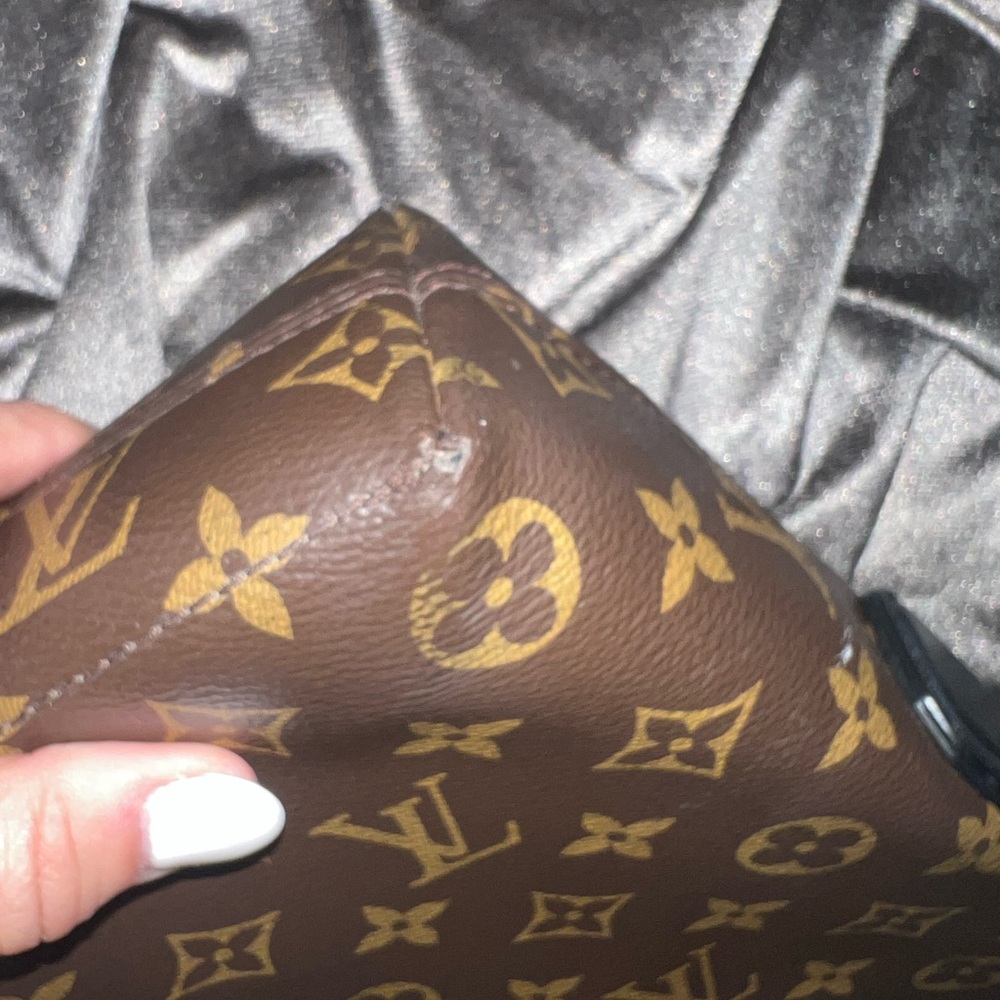 Louis Vuitton Monogram Macassar Magnetic Messenger - Picture 9 of 14